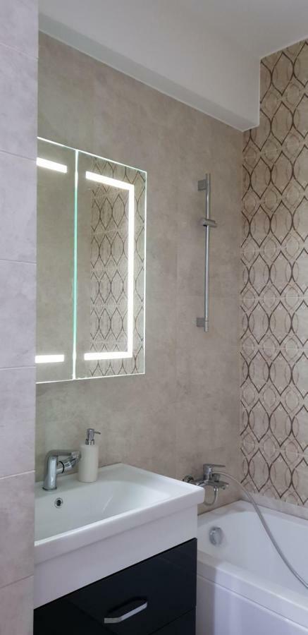 Apartament Laura Solid House Mamaia Kültér fotó