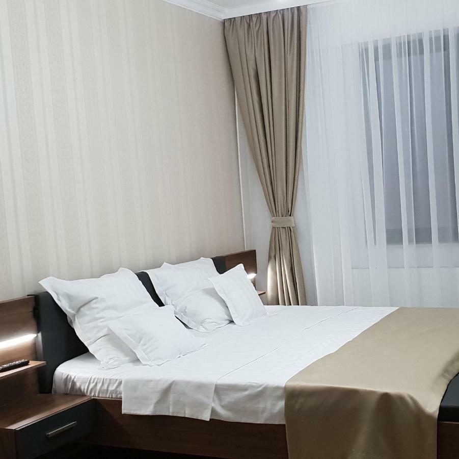 Apartament Laura Solid House Mamaia Kültér fotó