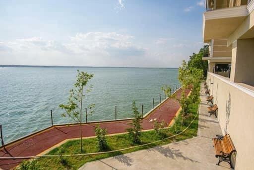 Apartament Laura Solid House Mamaia Kültér fotó